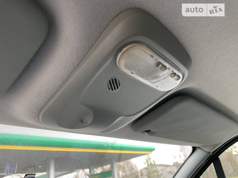 Вантажний фургон Renault Trafic 2013 в Рівному