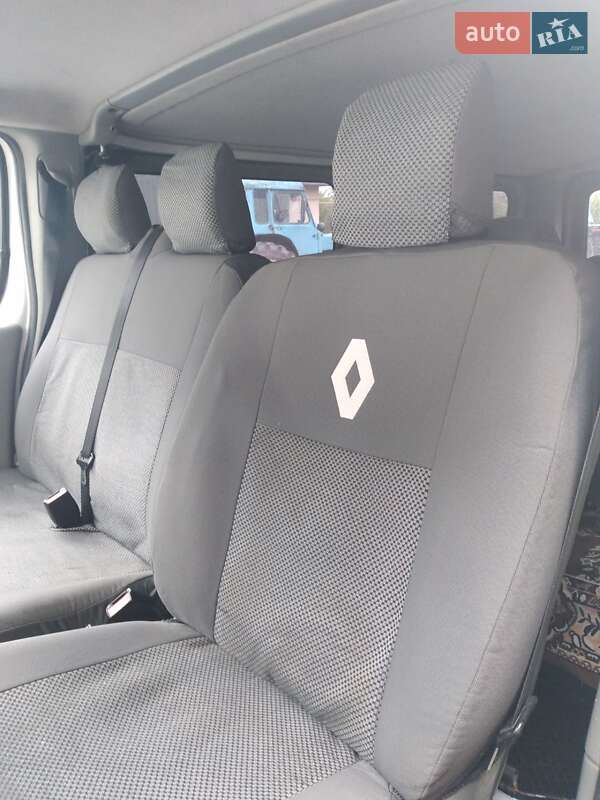 Мінівен Renault Trafic 2006 в Тлумачі