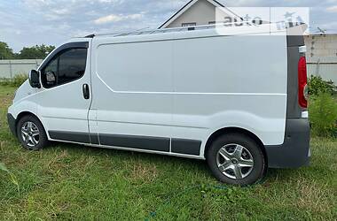 Вантажний фургон Renault Trafic 2008 в Житомирі