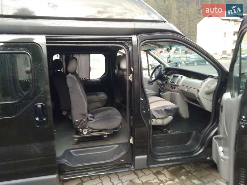Минивэн Renault Trafic 2006 в Межгорье