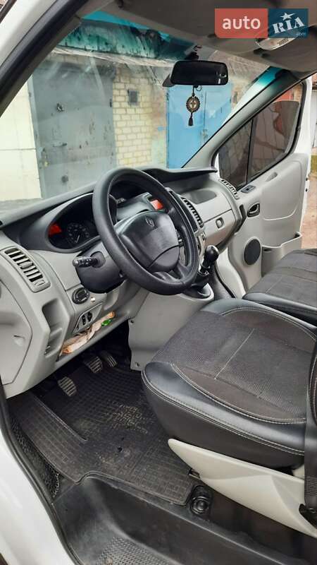 Минивэн Renault Trafic 2011 в Александрие