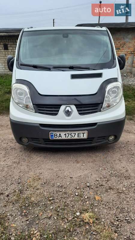Минивэн Renault Trafic 2011 в Александрие