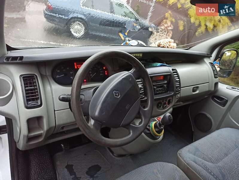 Мінівен Renault Trafic 2005 в Києві