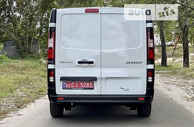 Минивэн Renault Trafic 2020 в 