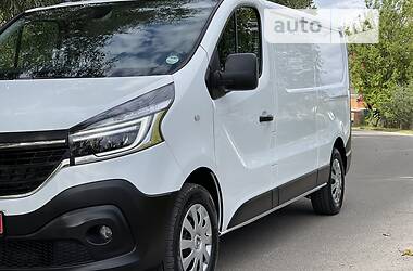 Минивэн Renault Trafic 2020 в 