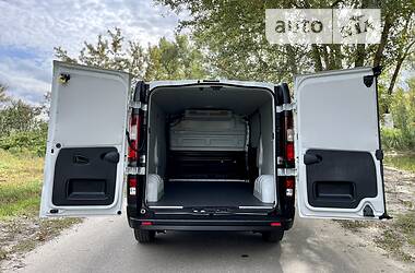 Минивэн Renault Trafic 2020 в 