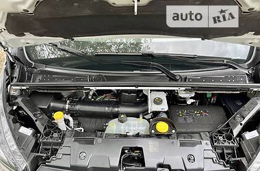 Минивэн Renault Trafic 2020 в 