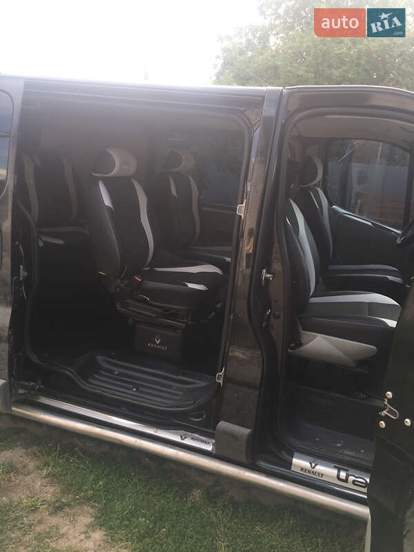 Мінівен Renault Trafic 2006 в Житомирі