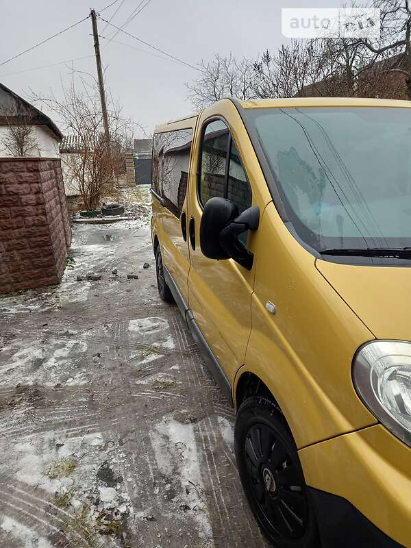 Мінівен Renault Trafic 2008 в Полонному
