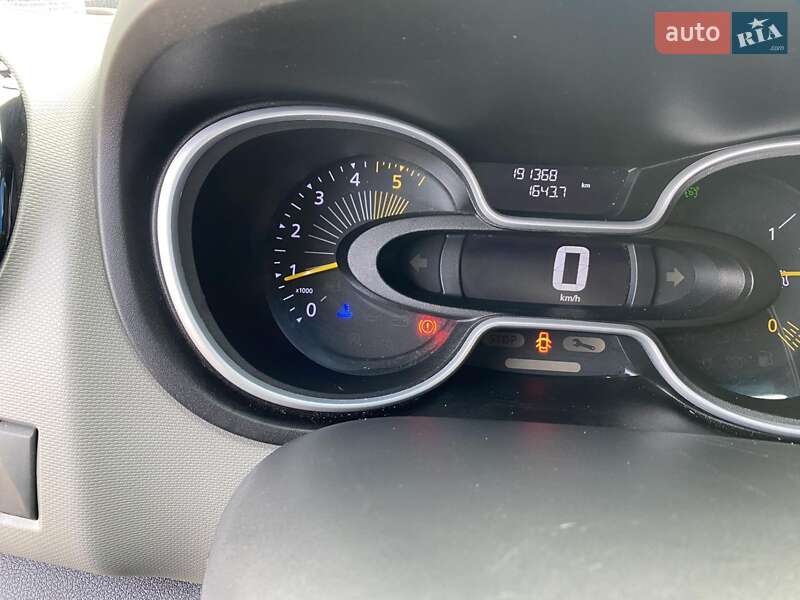 Минивэн Renault Trafic 2016 в Арцизе