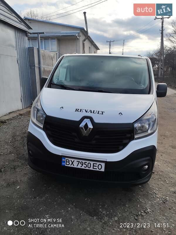 Минивэн Renault Trafic 2015 в Хмельницком