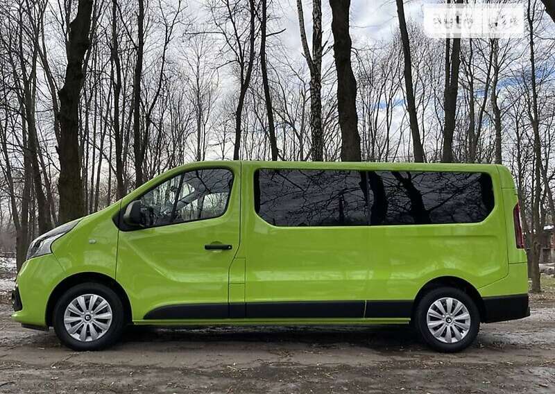 Минивэн Renault Trafic 2017 в Староконстантинове