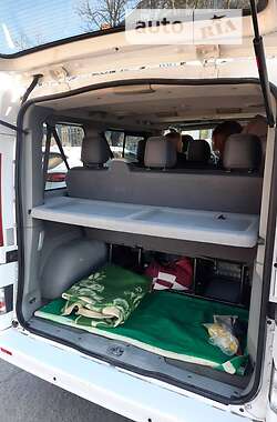 Минивэн Renault Trafic 2011 в 