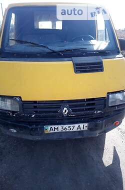 Вантажопасажирський фургон Renault Trafic 1990 в Рівному