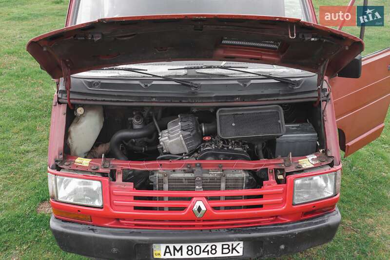 Минивэн Renault Trafic 1991 в Радомышле