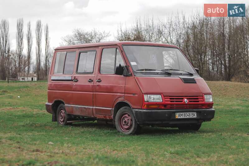 Минивэн Renault Trafic 1991 в Радомышле