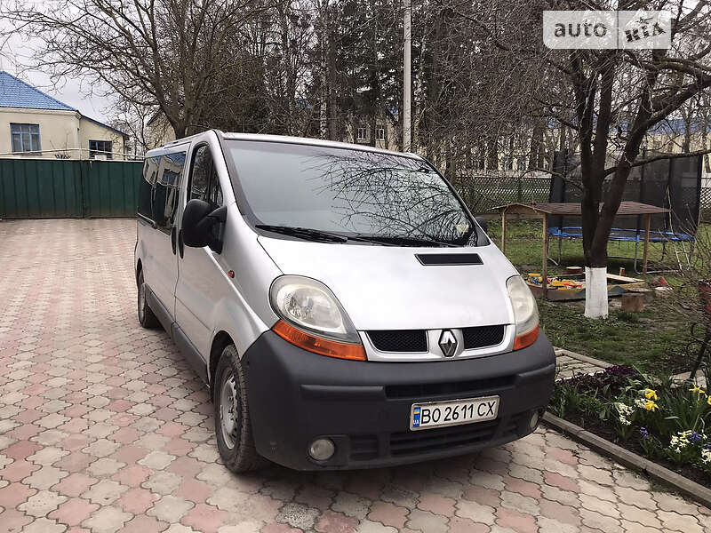 Минивэн Renault Trafic 2004 в Белогорье