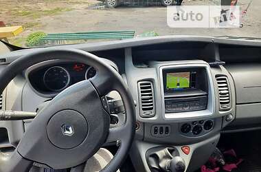 Минивэн Renault Trafic 2011 в 