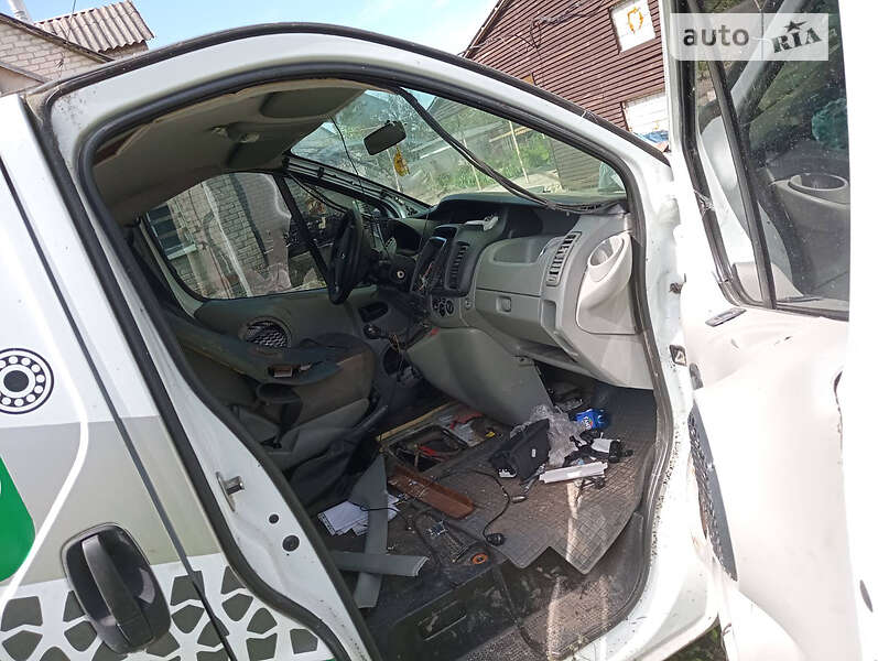 Грузопассажирский фургон Renault Trafic 2012 в Балаклее фото 5 Грузопассажирский фургон Renault Trafic 2012 в Балаклее