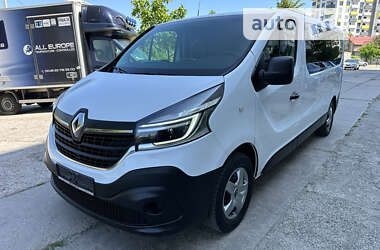 Минивэн Renault Trafic 2021 в 