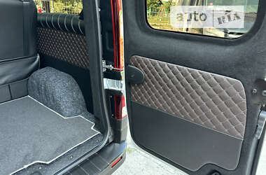 Минивэн Renault Trafic 2021 в 