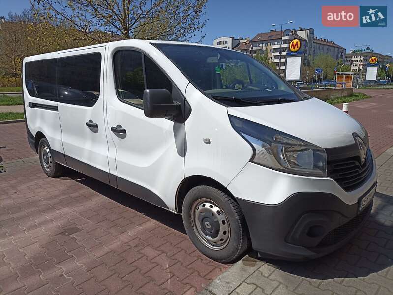 Мінівен Renault Trafic 2015 в Львові фото 6 Мінівен Renault Trafic 2015 в Львові