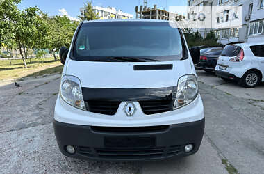 Минивэн Renault Trafic 2013 в 