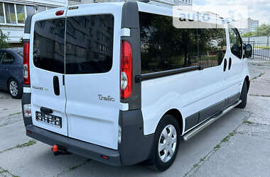 Минивэн Renault Trafic 2013 в 