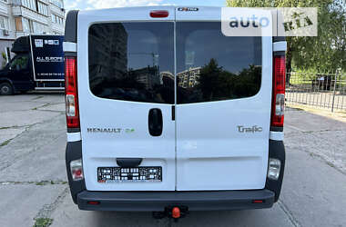 Минивэн Renault Trafic 2013 в 