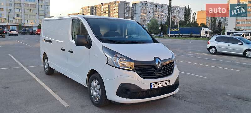 Вантажний фургон Renault Trafic 2018 в Івано-Франківську