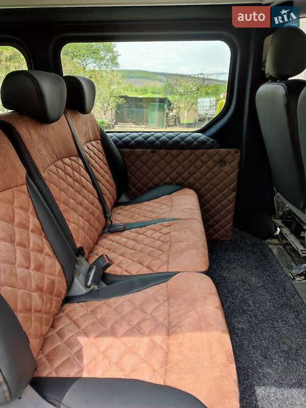 Мінівен Renault Trafic 2002 в Тернополі