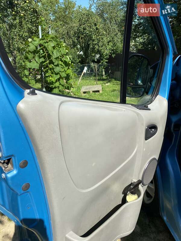 Мікроавтобус Renault Trafic 2003 в Теребовлі
