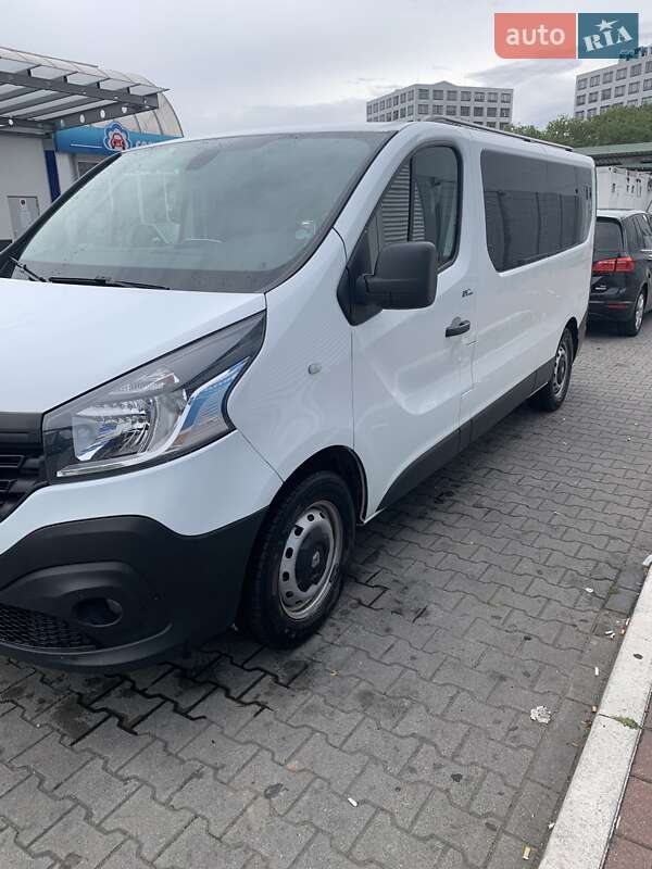 Минивэн Renault Trafic 2015 в Черновцах