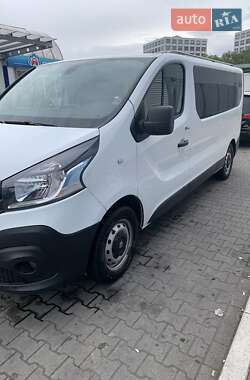 Мінівен Renault Trafic 2015 в 