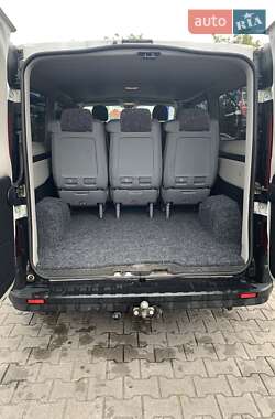 Мінівен Renault Trafic 2015 в 