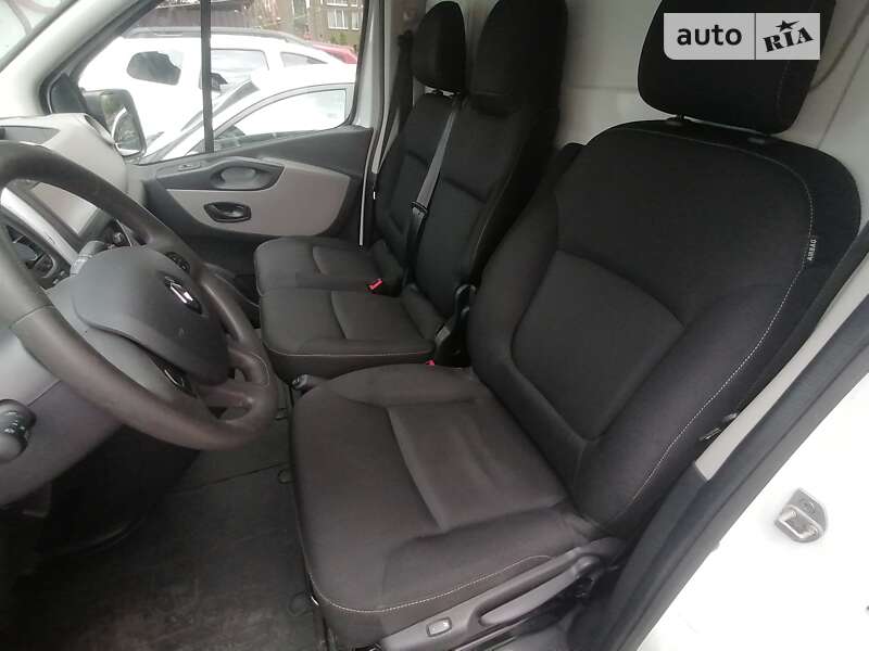 Вантажний фургон Renault Trafic 2017 в Ірпені фото 17 Вантажний фургон Renault Trafic 2017 в Ірпені