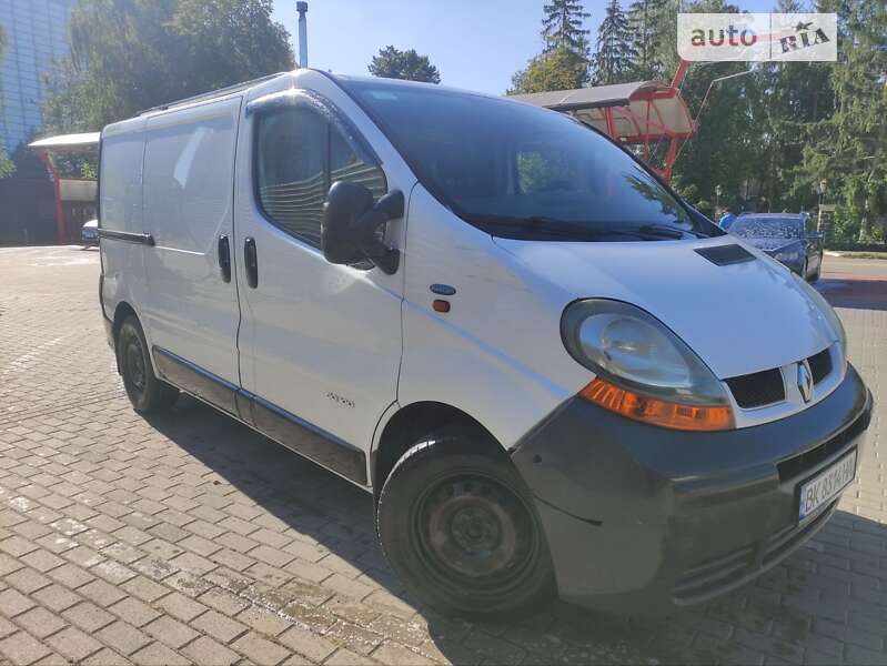 Грузовой фургон Renault Trafic 2005 в Радивилове фото 3 Грузовой фургон Renault Trafic 2005 в Радивилове