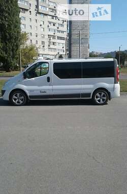 Вантажопасажирський фургон Renault Trafic 2014 в Харкові
