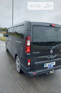 Мінівен Renault Trafic 2015 в Львові