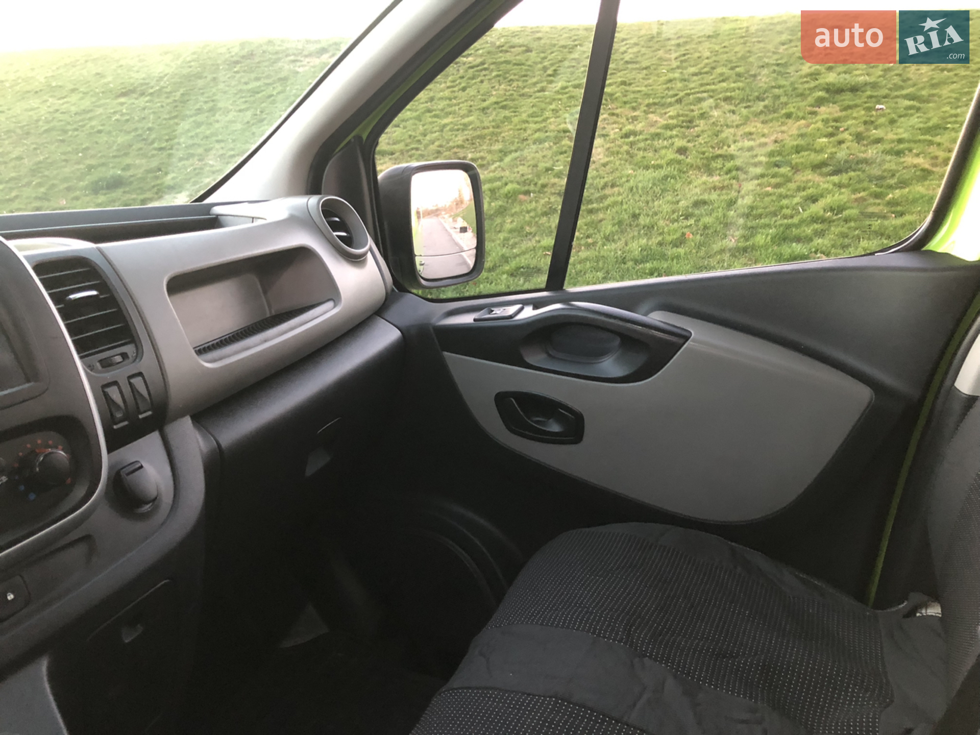 2016 Renault Trafic - мініатюра 9