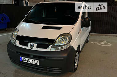 Мінівен Renault Trafic 2004 в Тернополі