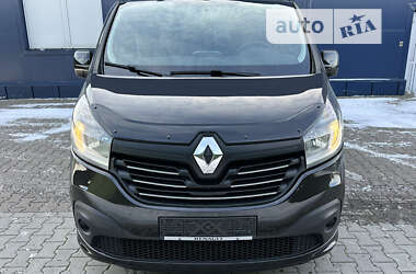 Минивэн Renault Trafic 2015 в 