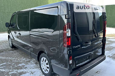 Минивэн Renault Trafic 2015 в 