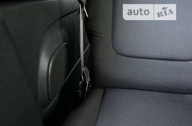 Минивэн Renault Trafic 2015 в 