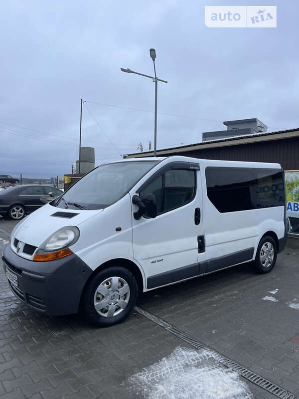 Мінівен Renault Trafic 2004 в Львові