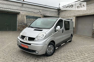 Вантажопасажирський фургон Renault Trafic 2012 в Бродах