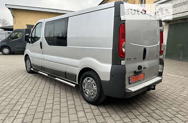 Вантажопасажирський фургон Renault Trafic 2012 в Бродах