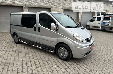 Вантажопасажирський фургон Renault Trafic 2012 в Бродах