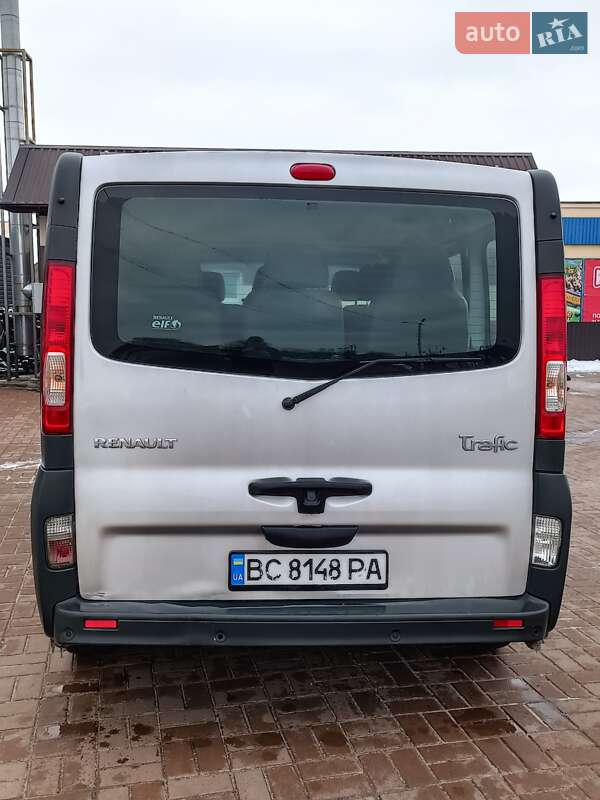 Минивэн Renault Trafic 2009 в Киеве