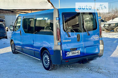 Мінівен Renault Trafic 2004 в 